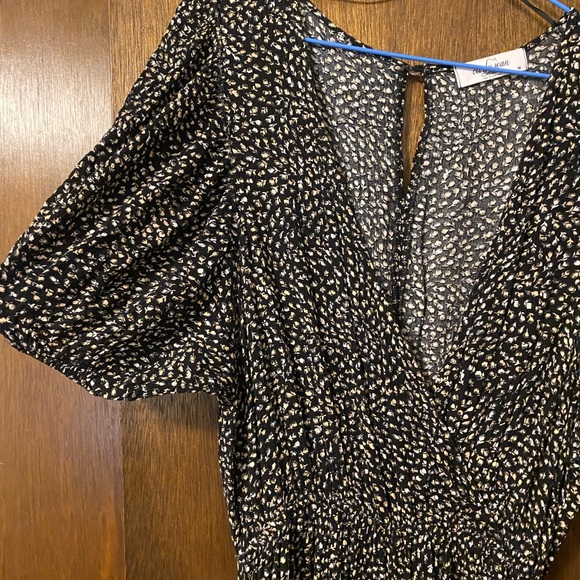 Carly Jean Los Angeles romper - Picture 4 of 7